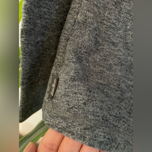 🏷️ 🏕️NWT Eddie Bauer Women’s Fleece 1/4 zip. Grey. Medium - Picture 9 of 11